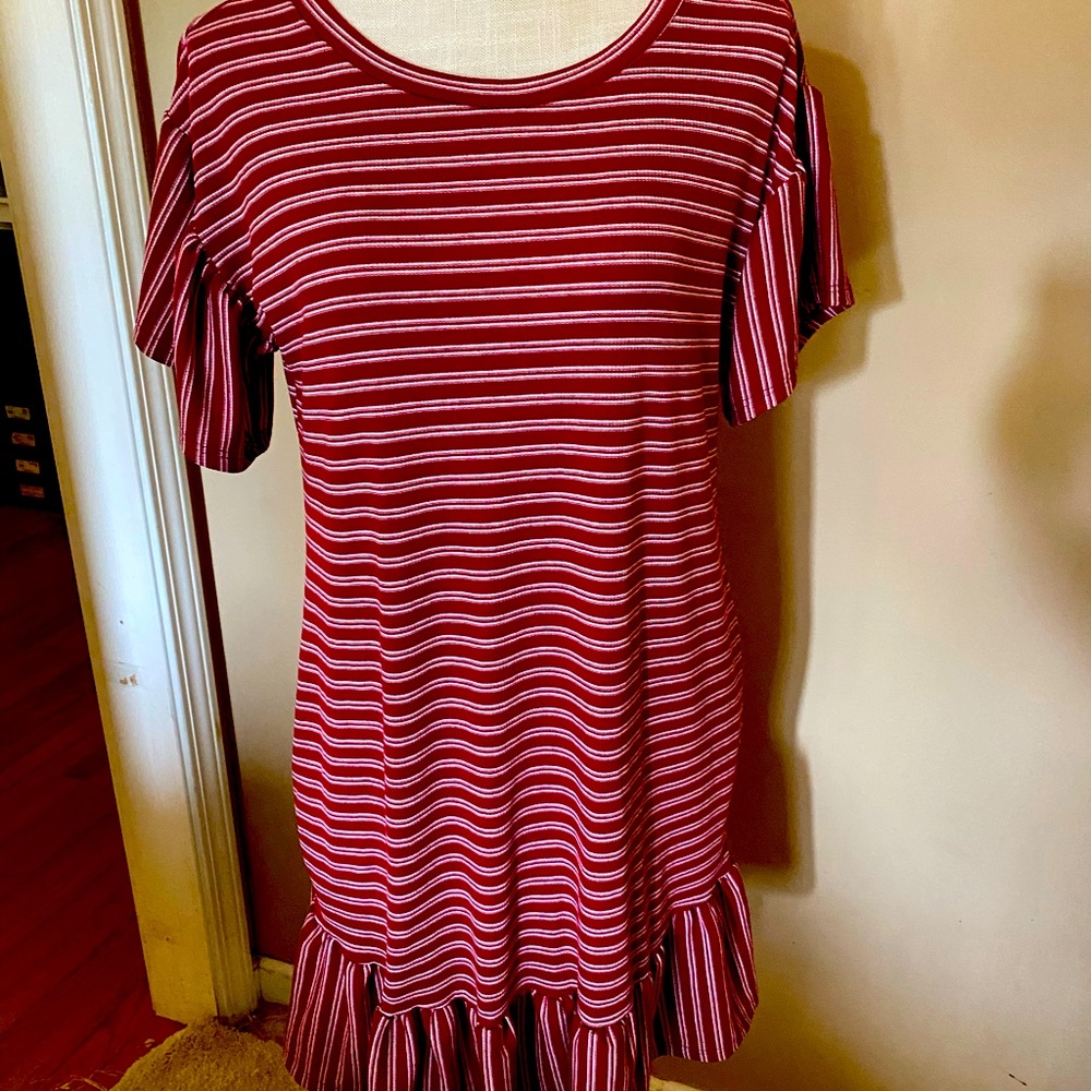 Entro Ruffle Dress red stripe